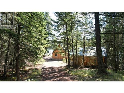 5264 N Machete Lake Road, 100 Mile House, BC - Outdoor