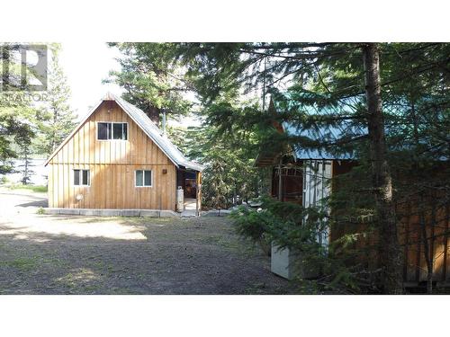 5264 N Machete Lake Road, 100 Mile House, BC - Outdoor