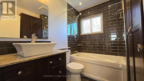 92 Bowood Ave, Toronto, ON - Indoor Photo Showing Bathroom