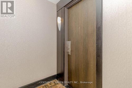#217 -55 De Boers Dr, Toronto, ON - Indoor Photo Showing Other Room