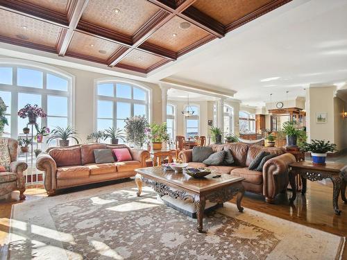 Salon - 1830 Ch. Du Bord-Du-Lac-Lakeshore, Dorval, QC - Indoor Photo Showing Living Room