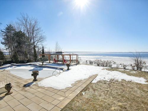 Piscine - 1830 Ch. Du Bord-Du-Lac-Lakeshore, Dorval, QC - Outdoor With Body Of Water With View