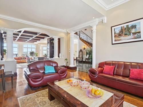 Boudoir - 1830 Ch. Du Bord-Du-Lac-Lakeshore, Dorval, QC - Indoor Photo Showing Living Room