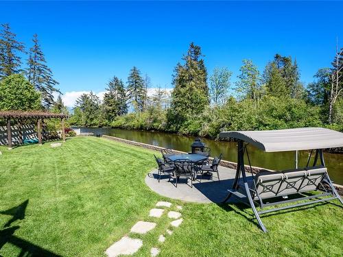 4085 Carey Pl, Royston, BC - Outdoor With Backyard
