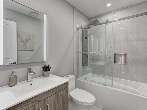 Salle de bains - 49 Rue Desbarats, Kirkland, QC - Indoor Photo Showing Bathroom