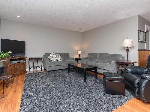 1135 Timber View, Langford, BC - Indoor Photo Showing Living Room