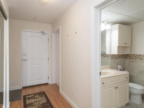 304 31 Martha Street, Thunder Bay, ON - Indoor Photo Showing Bathroom