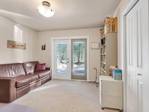 536 Park Drive, Clearwater, BC - Indoor Photo Showing Other Room