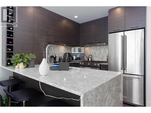 1191 Sunset Drive Unit# 2407, Kelowna, BC - Indoor Photo Showing Kitchen With Upgraded Kitchen