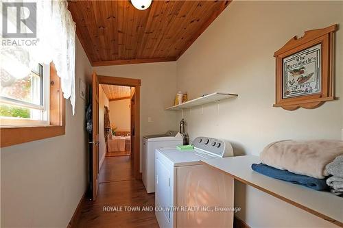 9 Lakeview Cottage Road, Kawartha Lakes, ON - Indoor Photo Showing Laundry Room