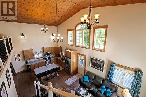 9 Lakeview Cottage Road, Kawartha Lakes, ON - Indoor With Fireplace