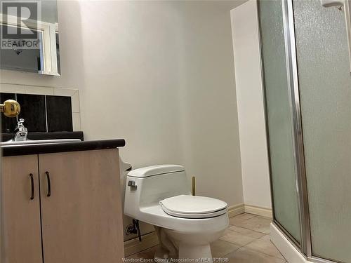 3000 Sandwich Unit# 319, Windsor, ON - Indoor Photo Showing Bathroom