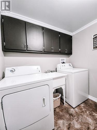 33 Southcott Drive, Grand Falls-Windsor, NL - Indoor Photo Showing Laundry Room