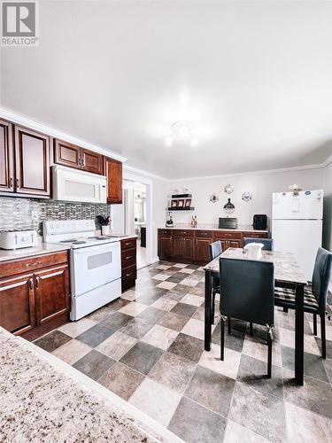 33 Southcott Drive, Grand Falls-Windsor, NL - Indoor Photo Showing Kitchen