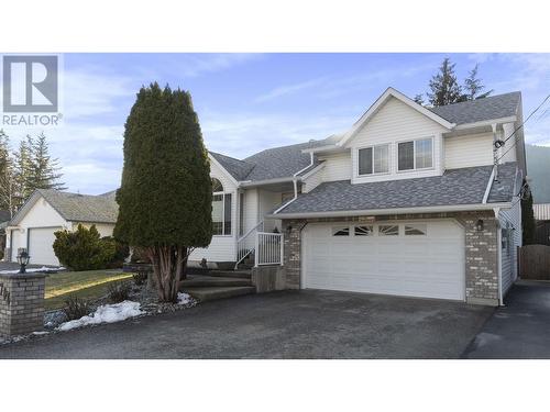 706 Chapman Crescent, Sicamous, BC - Outdoor With Facade