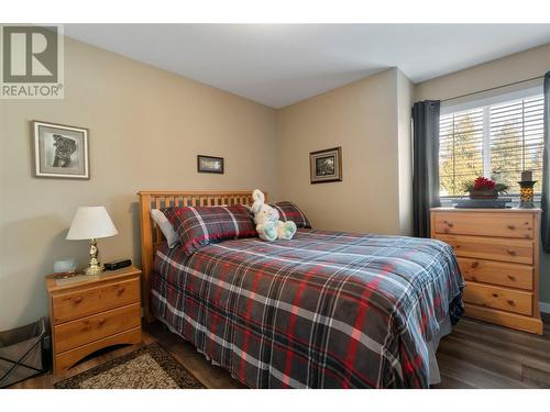 706 Chapman Crescent, Sicamous, BC - Indoor Photo Showing Bedroom