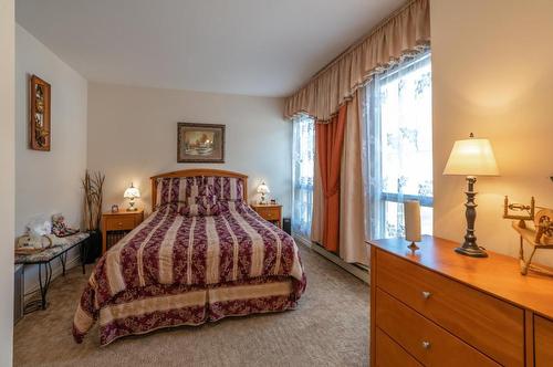 11-80 Green Avenue, Penticton, BC - Indoor Photo Showing Bedroom