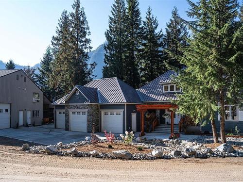 3297 Back Road Road, Revelstoke, BC - Outdoor With Facade