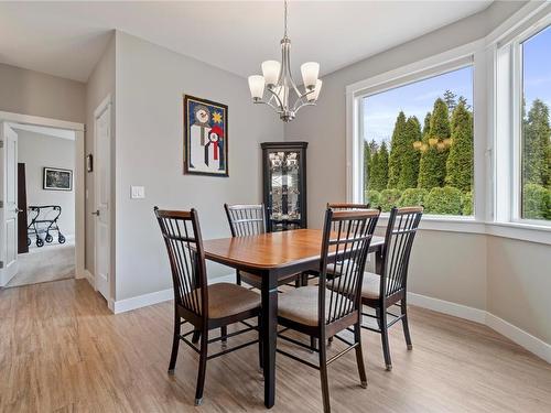 4-3535 Wood Avenue, Armstrong, BC - Indoor Photo Showing Dining Room