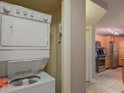 304-4205 Gellatly Road, West Kelowna, BC - Indoor Photo Showing Laundry Room