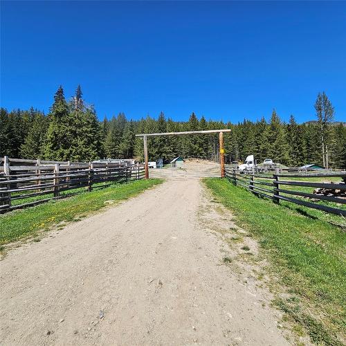 7955 China Valley Road, Chase, BC - Outdoor