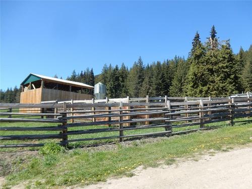 7955 China Valley Road, Chase, BC - Outdoor