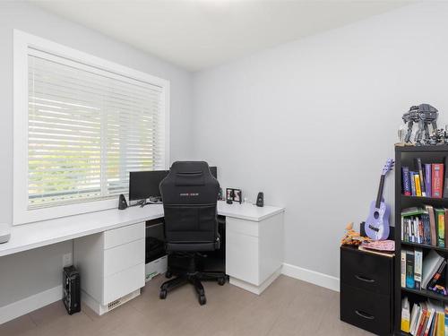 13013 Shoreline Drive, Lake Country, BC - Indoor Photo Showing Office