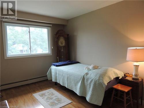 436 Victoria Street E, Dundalk, ON - Indoor Photo Showing Bedroom