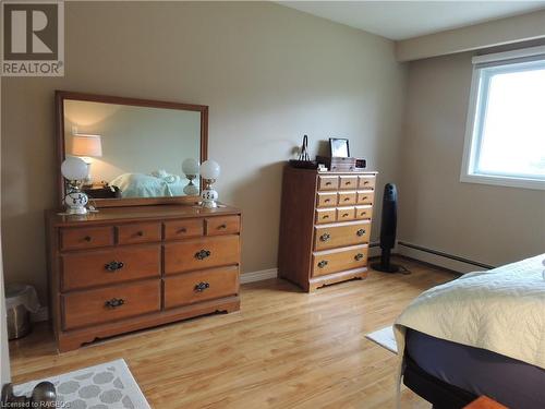 436 Victoria Street E, Dundalk, ON - Indoor Photo Showing Bedroom