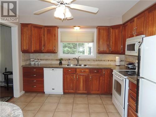 436 Victoria Street E, Dundalk, ON - Indoor Photo Showing Kitchen With Double Sink