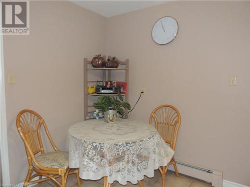 436 Victoria Street E, Dundalk, ON - Indoor Photo Showing Dining Room