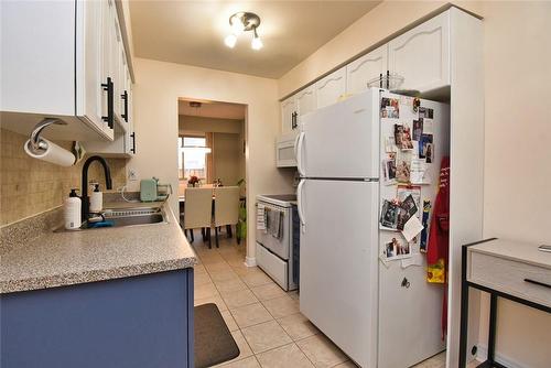 150 Gateshead Crescent|Unit #77, Stoney Creek, ON - Indoor Photo Showing Kitchen