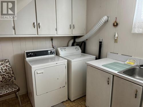 9 Luffman'S Hill, Portugal Cove St Phillips, NL - Indoor Photo Showing Laundry Room