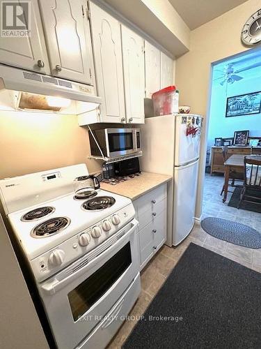 407 - 80 Grier Street, Belleville, ON - Indoor Photo Showing Kitchen