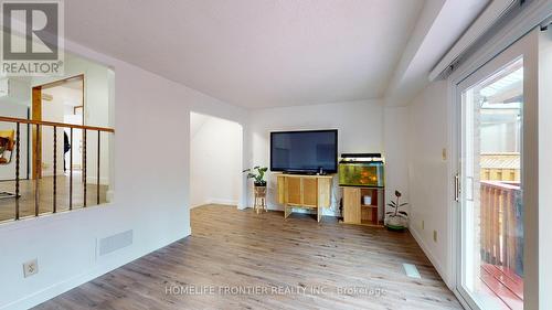 4203 Elora Dr, Mississauga, ON - Indoor Photo Showing Other Room