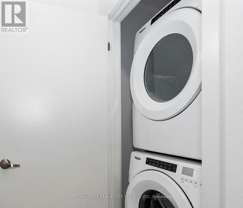 19 - 3429 Ridgeway Drive E, Mississauga, ON - Indoor Photo Showing Laundry Room