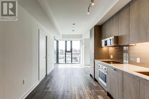 #520 -250 Lawrence Ave W, Toronto, ON - Indoor Photo Showing Kitchen