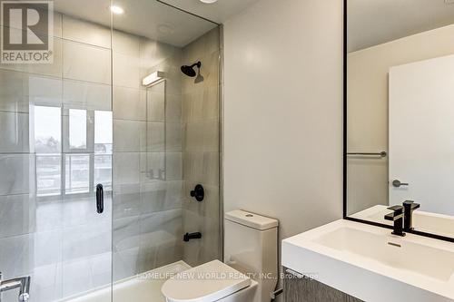 #520 -250 Lawrence Ave W, Toronto, ON - Indoor Photo Showing Bathroom
