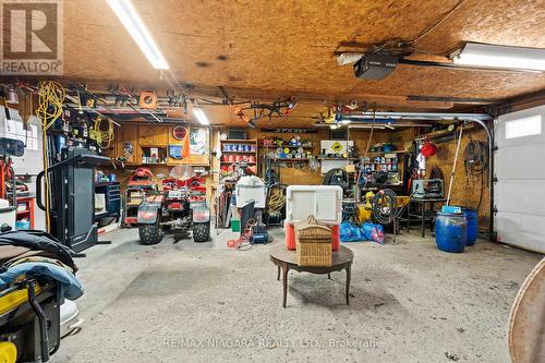 11694 Burnaby Rd, Wainfleet, ON - Indoor Photo Showing Garage
