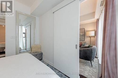 1209 - 12 York Street, Toronto, ON - Indoor Photo Showing Bedroom