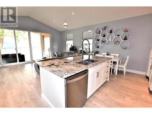 26 Lakeshore Drive, Vernon, BC - Indoor Photo Showing Kitchen With Upgraded Kitchen