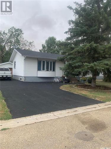 52 Patricia Drive, Coronach, SK - Outdoor