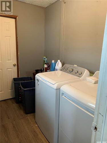 52 Patricia Drive, Coronach, SK - Indoor Photo Showing Laundry Room