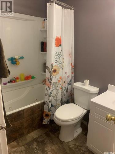 52 Patricia Drive, Coronach, SK - Indoor Photo Showing Bathroom