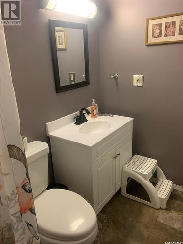 52 Patricia Drive, Coronach, SK - Indoor Photo Showing Bathroom