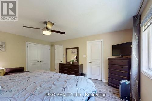 80 Oakhaven Place, Hamilton, ON - Indoor Photo Showing Bedroom