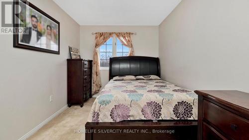 70 Tumbleweed Tr, Brampton, ON - Indoor Photo Showing Bedroom