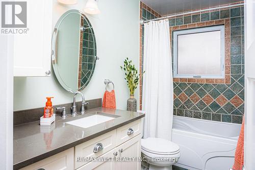 48 Watson Crescent, Brampton, ON - Indoor Photo Showing Bathroom