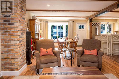48 Watson Crescent, Brampton, ON - Indoor Photo Showing Living Room