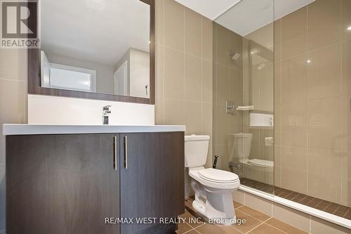2507 - 2 Anndale Drive, Toronto, ON - Indoor Photo Showing Bathroom